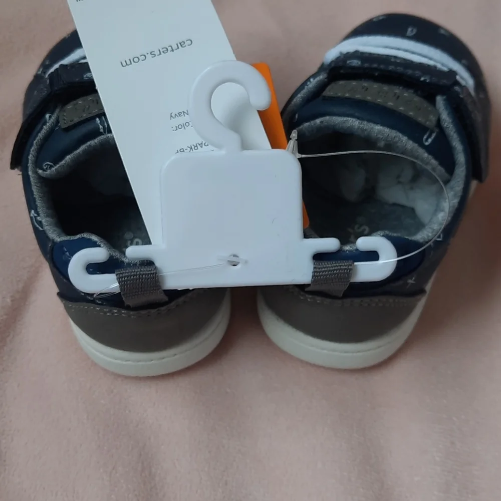 Carter's every step shoes